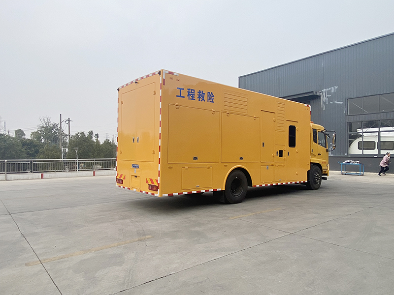 程力牌東風天錦3000方排水車(休息室)