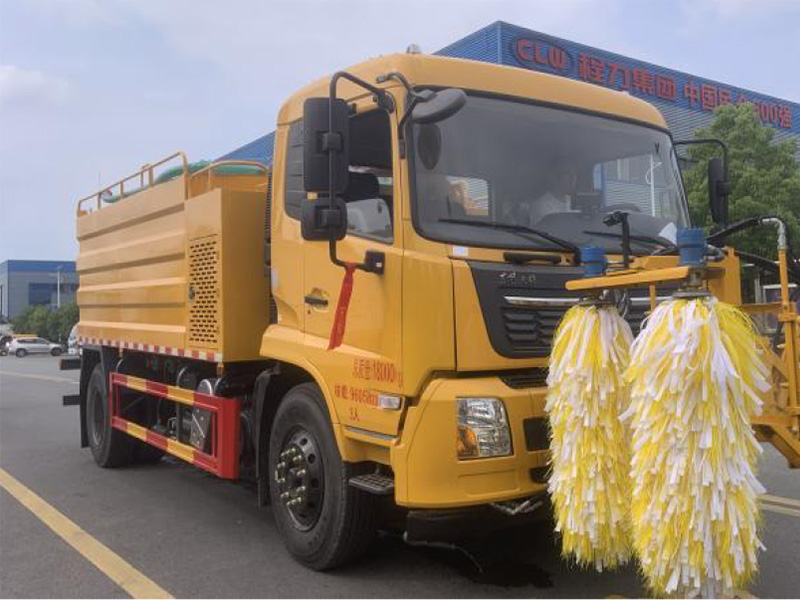 方罐-東風天錦高速清洗車