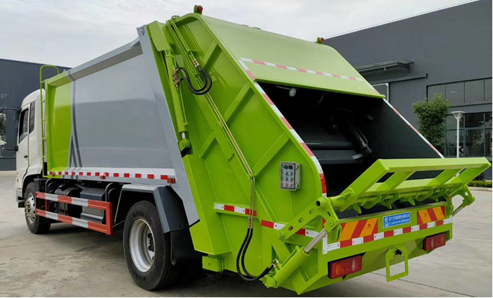 東風(fēng)天錦14方壓縮垃圾車