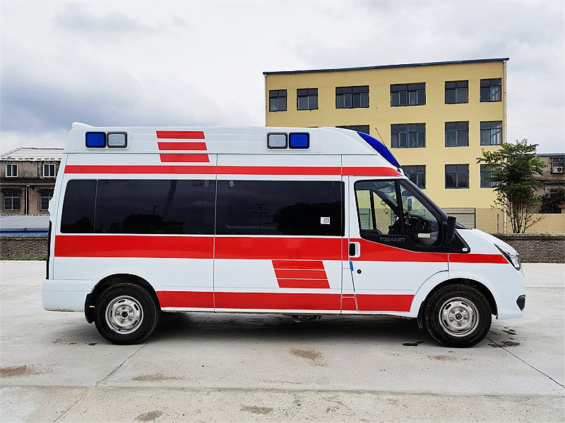 福特新時(shí)代長軸ABS一體化內(nèi)飾救護(hù)車